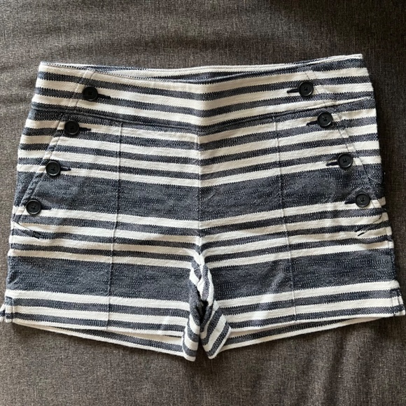 Loft Riviera Shorts - Picture 5 of 6